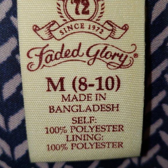 FADED GLORY LADIES  SHEER TOP  SIZE: 8/10 Navy blue with lilac pattern - Picture 4 of 5